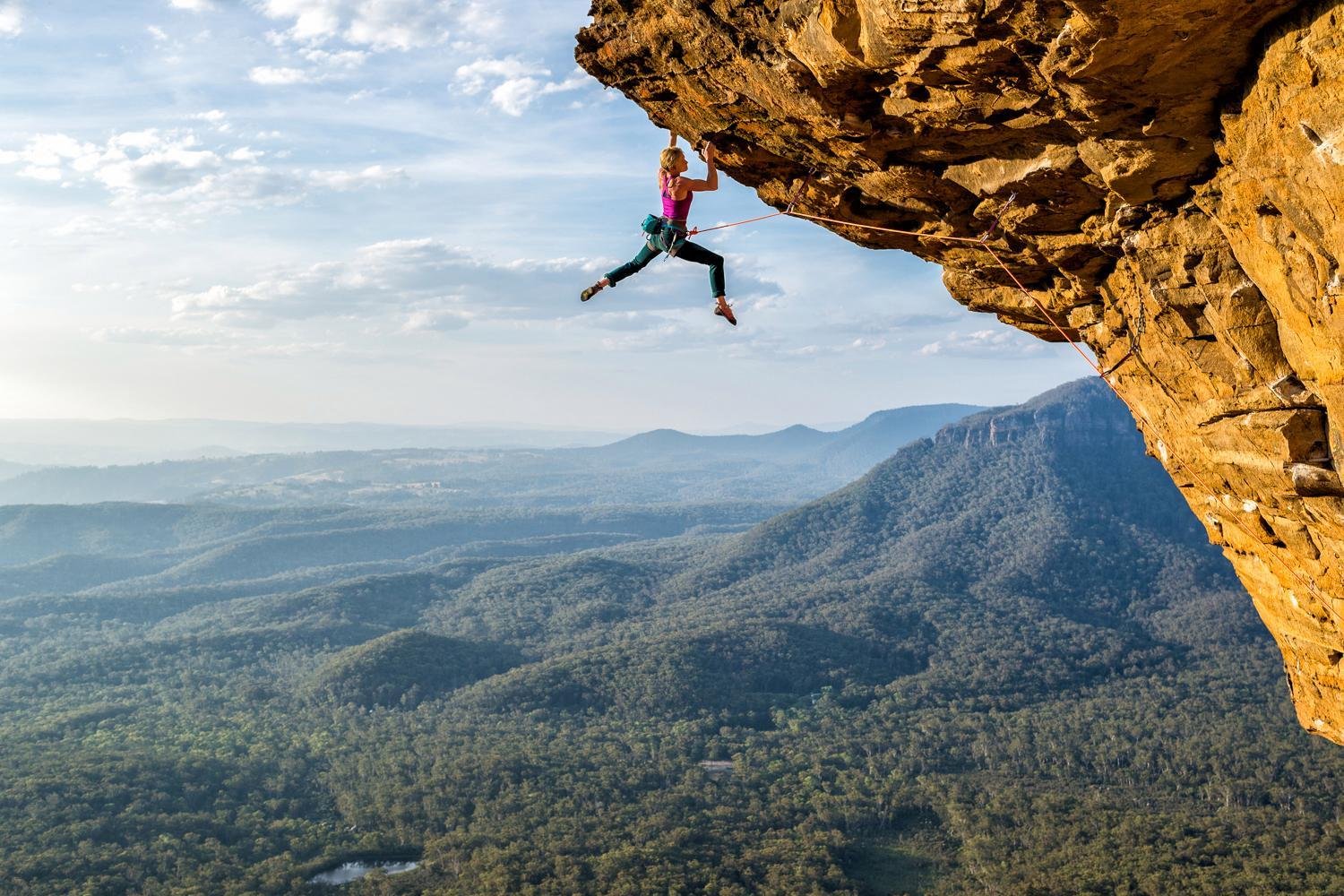 BLUE MOUNTAINS CLIMBING